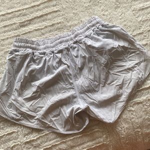 Lulumelon hotty hot short LR size 8